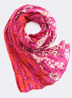 Foulard en soie à fleurs roses rouges