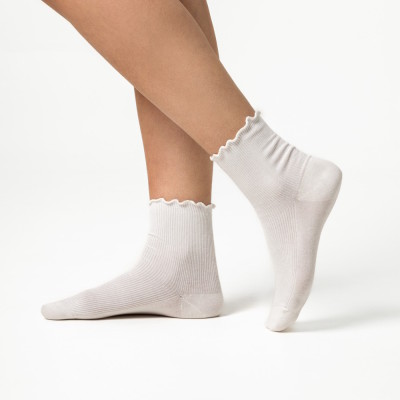 Chaussettes blanches en coton biologique